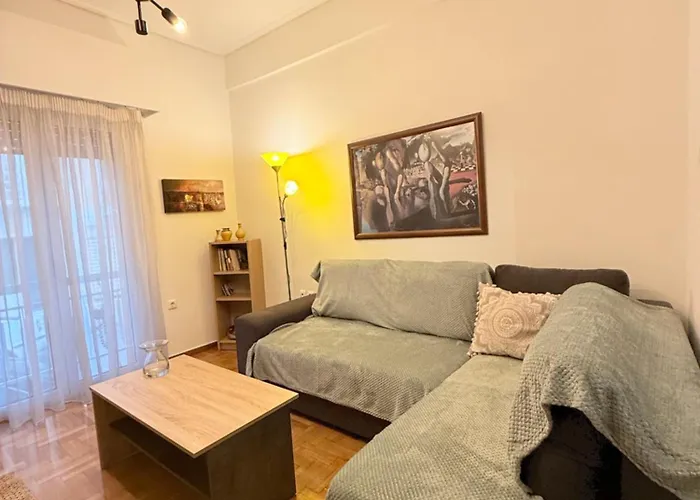 Vasia\'S Cosy Apartment In Athens, \